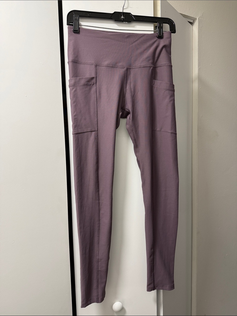 Apana Mauve Pocket Leggings